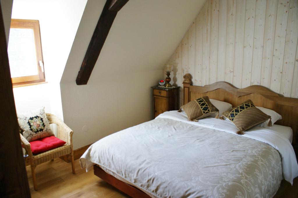 Gites Les Bains Riquewihr Quarto foto